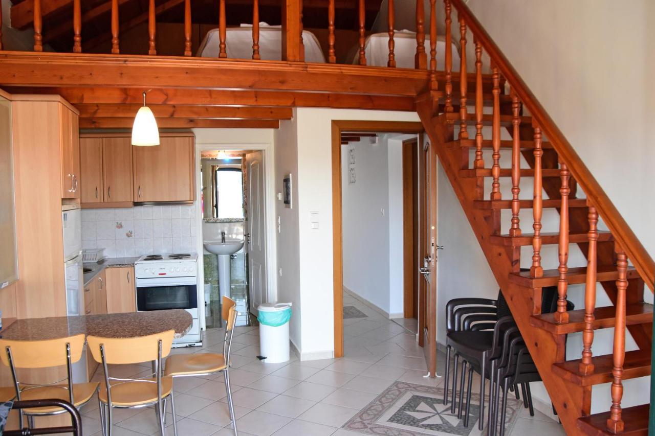 Irides Apartments Megalochori  Zewnętrze zdjęcie
