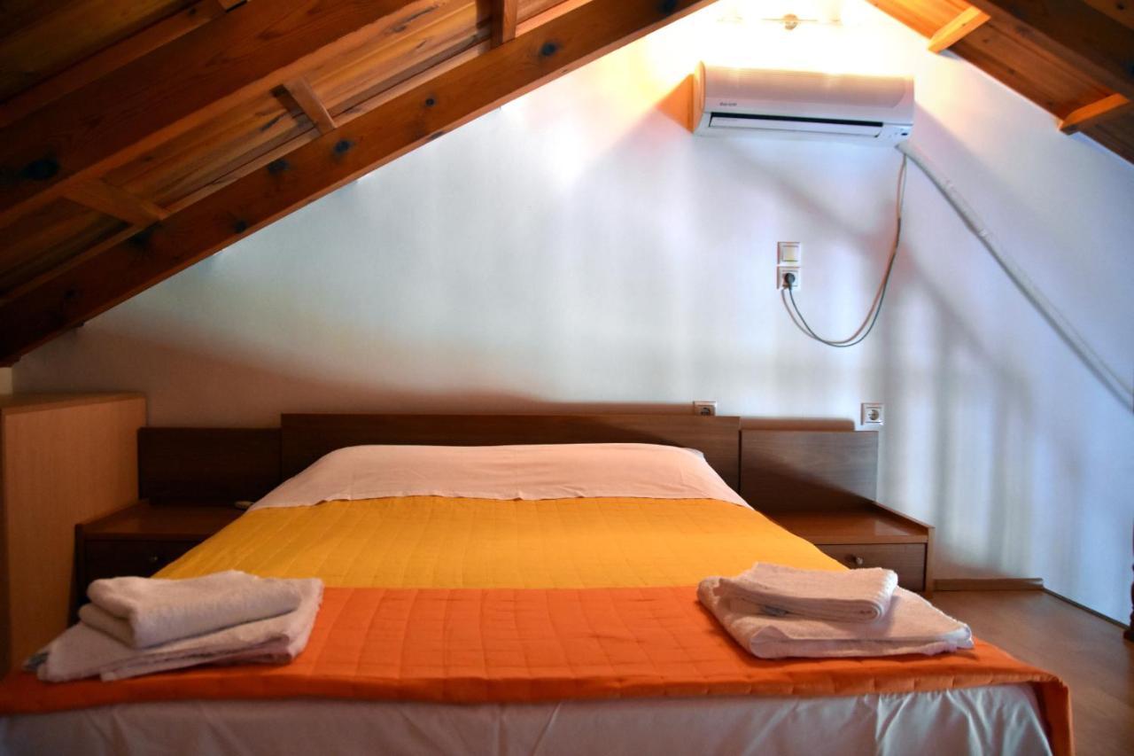 Irides Apartments Megalochori  Zewnętrze zdjęcie